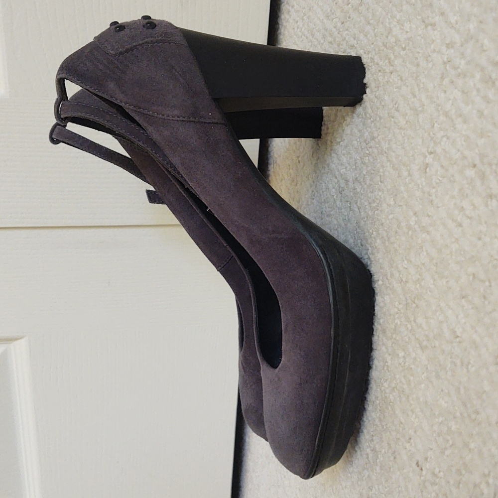 Tod's Suede platform shoe